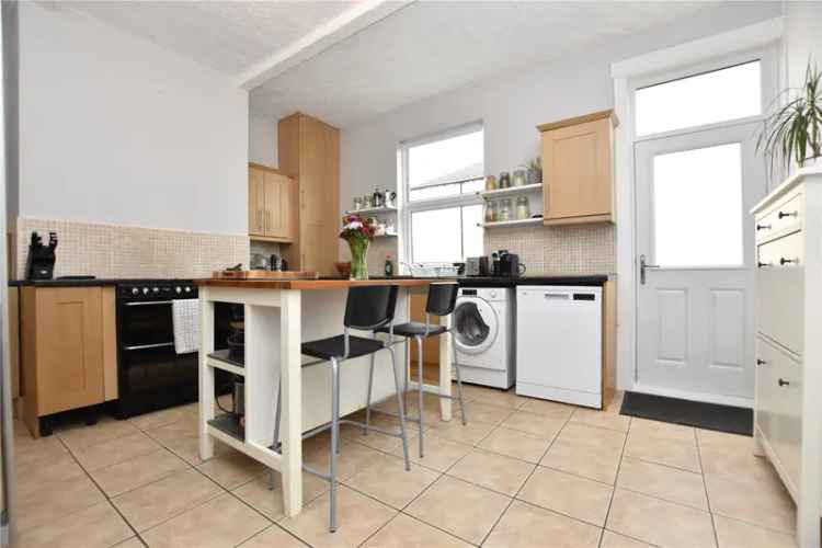 House For Sale in Leeds, England