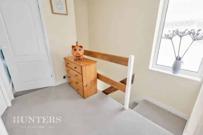 3 Bed House for Sale Near Train Station and School