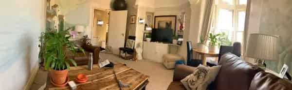 Hove 2 Bed Flat Near Seafront - Renovated