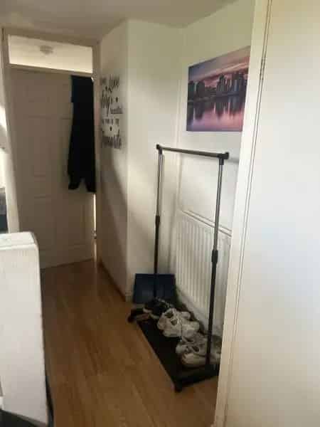 4 Bedroom House Near Shops Schools and Gym Pets Allowed