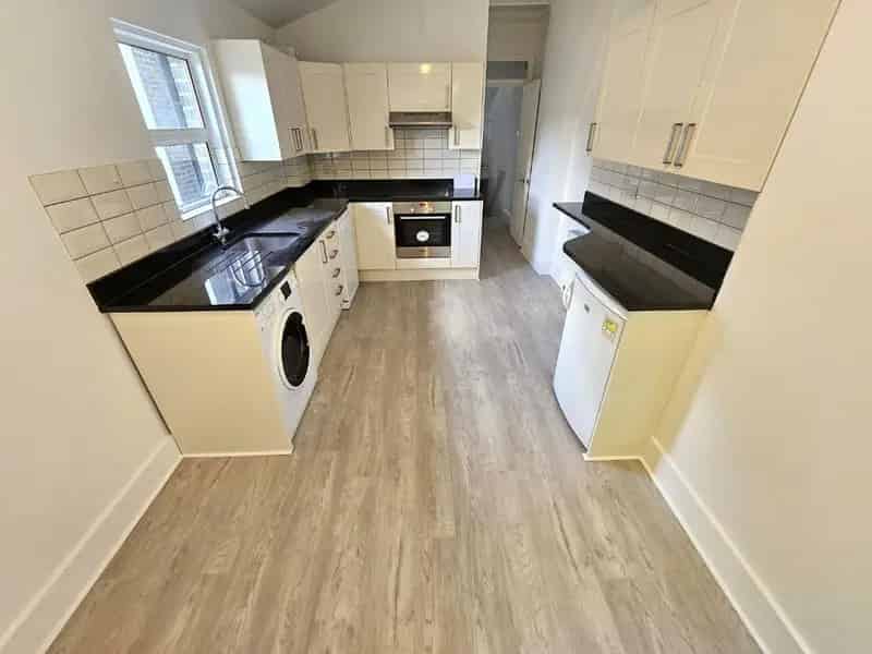 2 Bed Flat for Sale - Duplex Apartment with 2 Reception Rooms