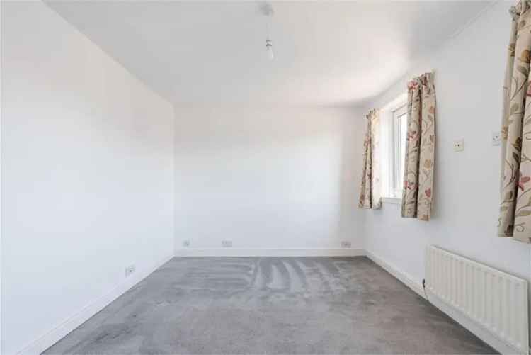 4 Bed Semi Detached House with 1 Reception Room and Modern En-Suite