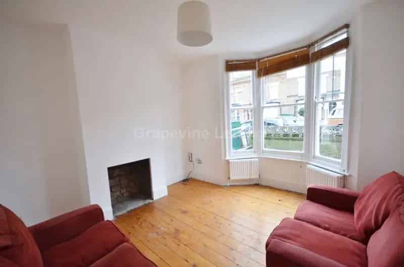 4 Bedroom Terraced House to Rent Near Brixton