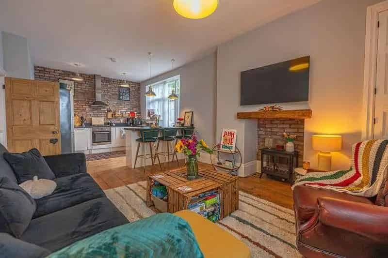 2 Bed Flat for Sale Newport City Centre