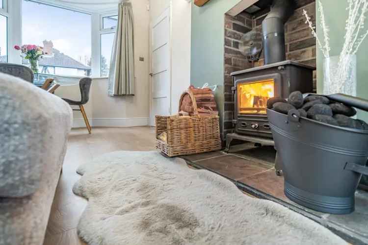 Modern 2-Bed House in Roxholmes Chapel Allerton Freehold
