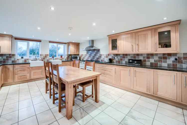 4 Bed Detached House with Country Views and Garage