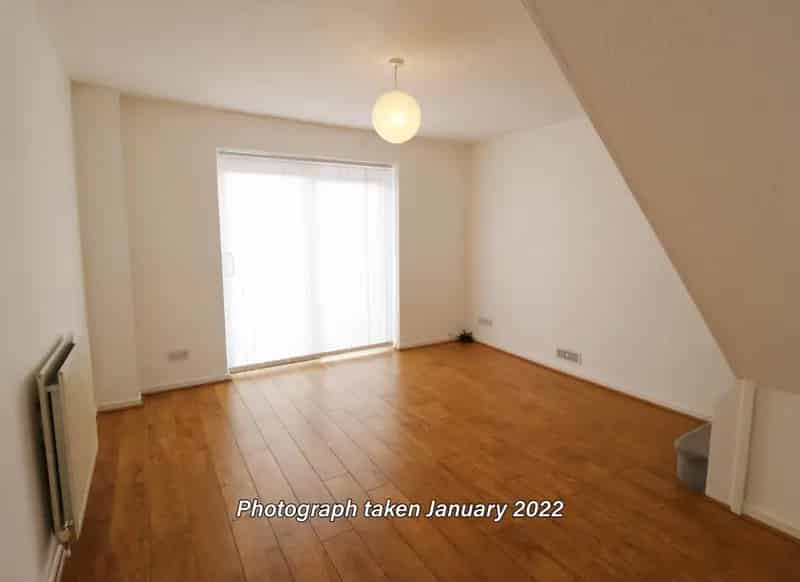 2 Bedroom House to Rent - Great First Time Buy or Investment