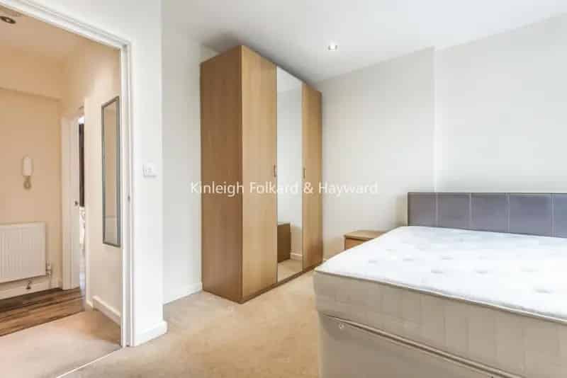 Flat For Rent , London, England