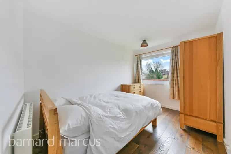 Barnes Apartment 2 Beds Near Station High Spec