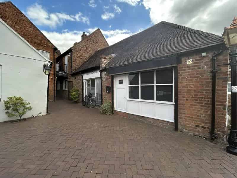 Shop Unit to Let in Bridgnorth Central Court Shopping Centre