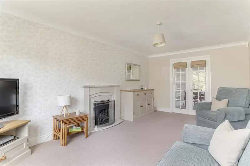 4 Bedroom Detached House to Rent in Adel Leeds