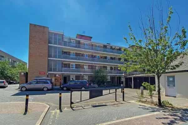 Cosy 1-Bedroom Flat in Battersea Near Battersea Park