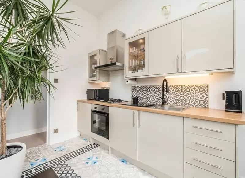 Spacious 2-Double Bedroom Apartment Near Thames Path