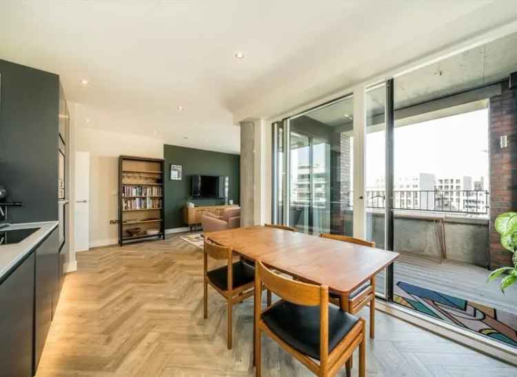 2 Bed 2 Bath Apartment Hackney Wick Canal View