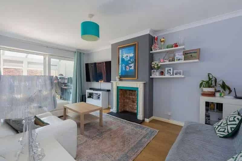 2 Bed Maisonette for Sale Richings Park Near Iver Station