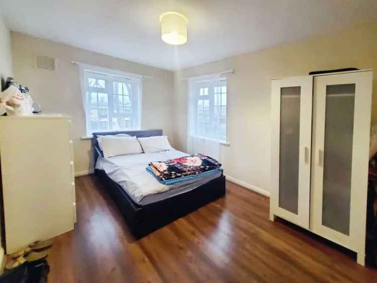 2 Bedroom Flat for Sale London E13