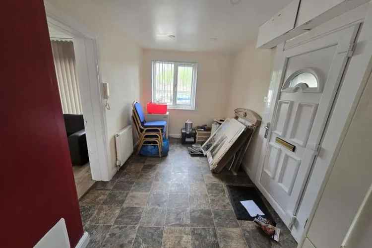 3 Bedroom Flat for Sale in Glasgow