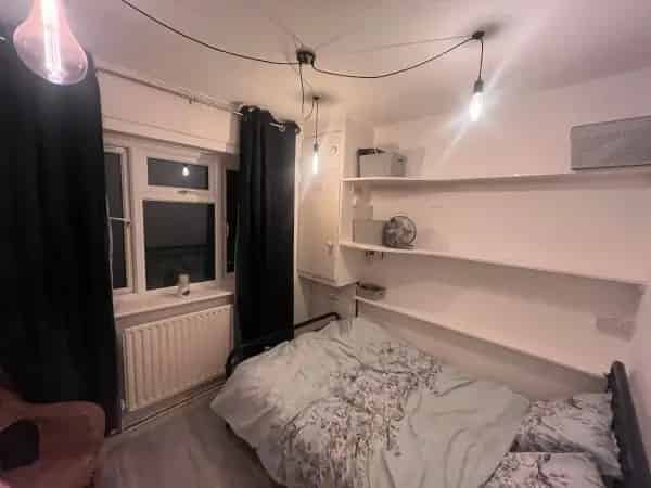 2 3 Bed Flat with 4 Weeks Free Rent Near Excellent Schools