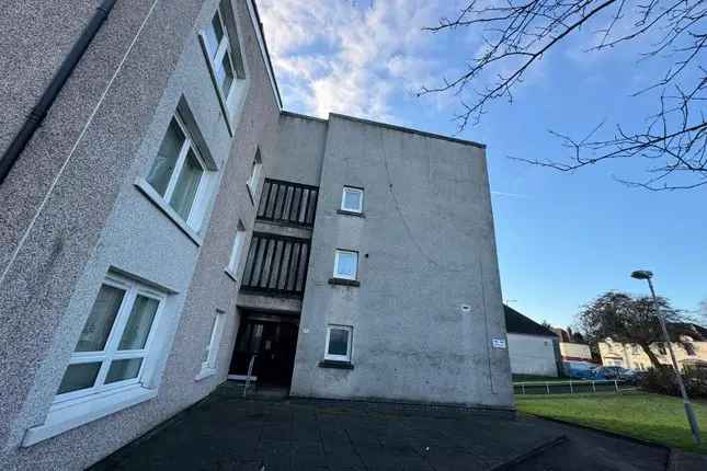 Flat to rent in Smithycroft Road, Glasgow G33