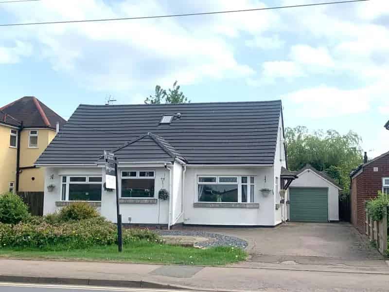 4 Bedroom Detached Dormer Bungalow For Sale