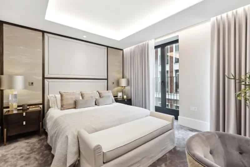 1-Bedroom Apartment near Hyde Park Lancer Square