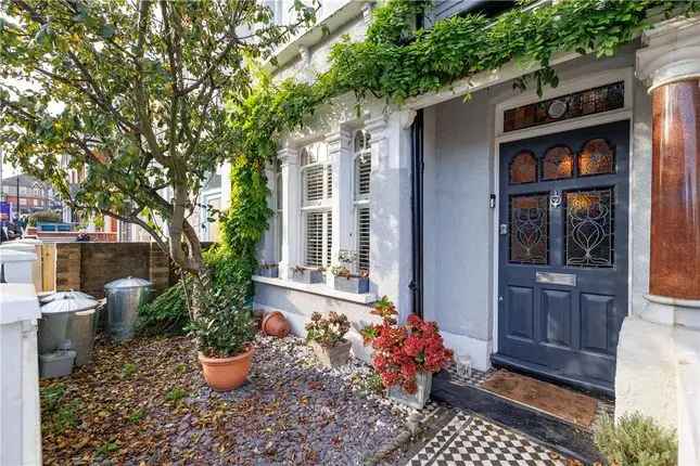 4 Bedroom Family Home For Sale in London SW18