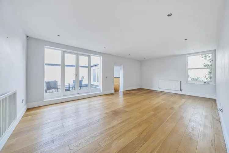 2 Bed 2 Bath Period Conversion with Roof Terrace and Garden