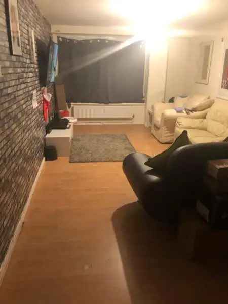 Flat For Rent in London, England