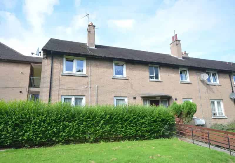 One Bedroom Flat in Quiet Cul-de-sac with Communal Gardens