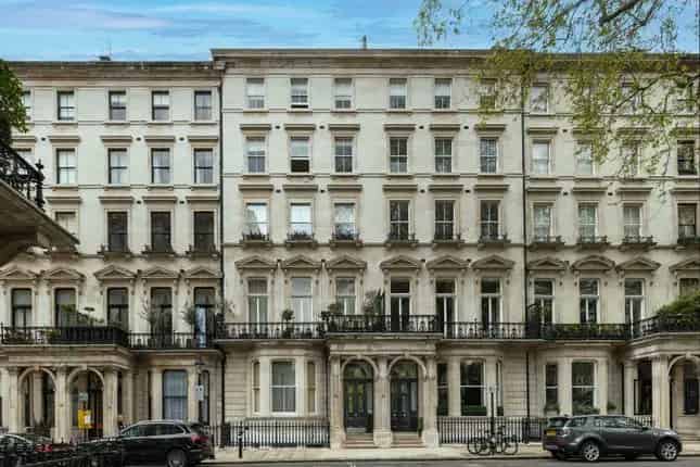 Flat for Sale Ennismore Gardens London SW7