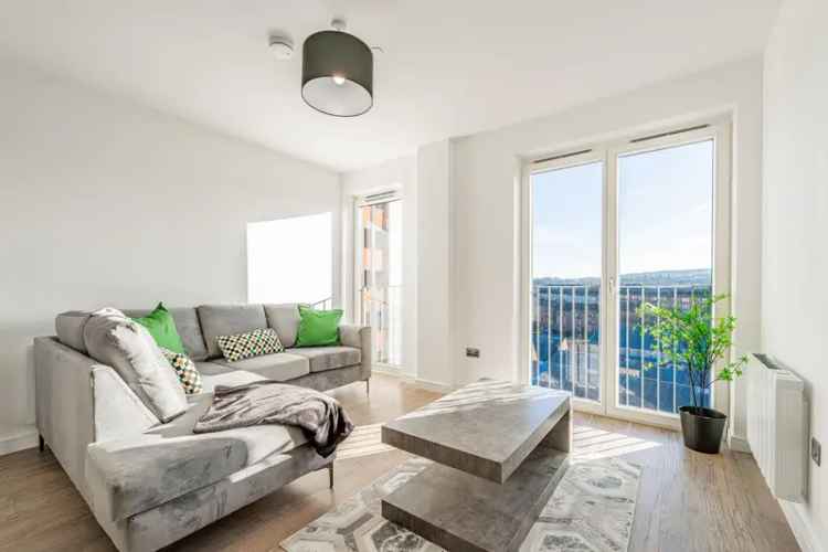 2-Bed Apartment Cathcart Private Parking Modern Kitchen En-Suite
