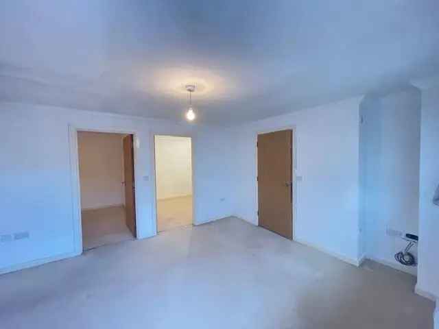 2 Bedroom Flat Bedford Town Centre - Immediate Let