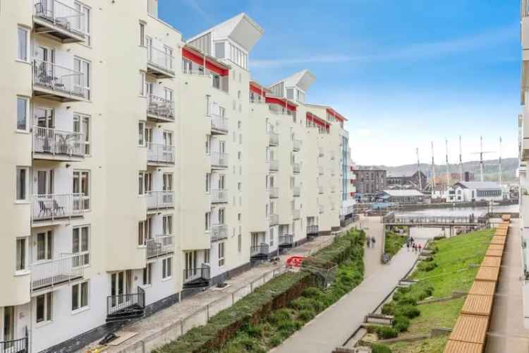 2 Bedroom Apartment for Sale - Waterside Location - No Onward Chain