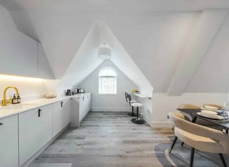 Riverside Gardens Apartments Surrey: Luxury Waterside Living