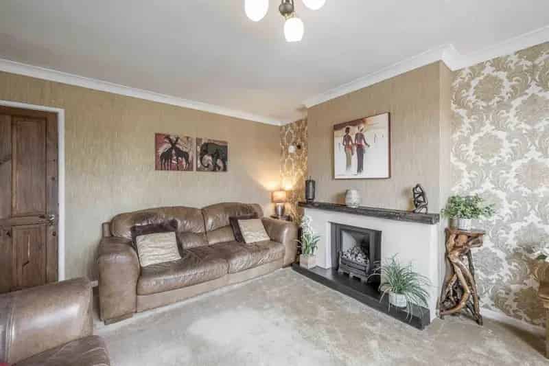 3 Bedroom Semi-Detached House For Sale Cookley