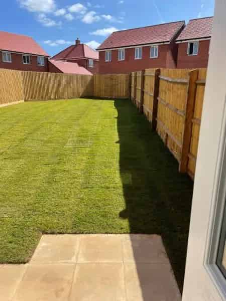 Large 3 Bedroom House Near Small Town