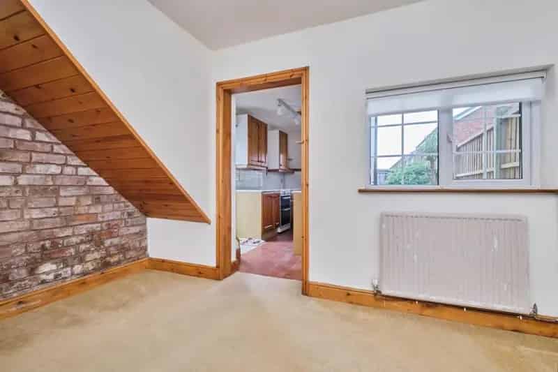2 Bed House for Sale Near City Centre