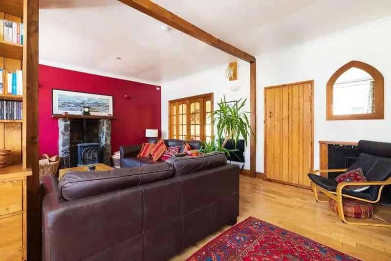 4 Bed House for Sale - Modern, Spacious Family Home