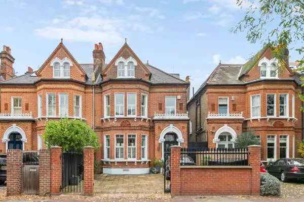 Trinity Road, London, SW18 3RQ | Property for sale | Savills