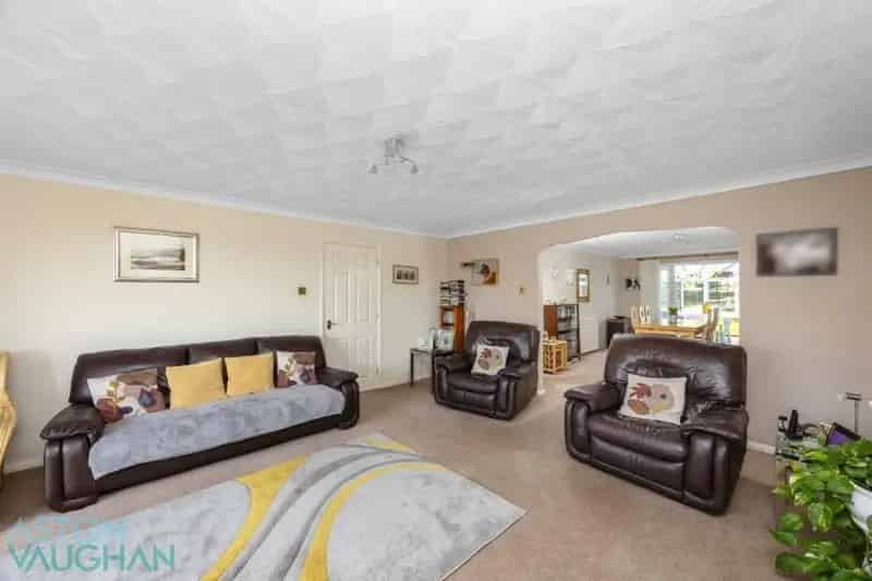 4 Bedroom Detached House for Sale in Ovingdean