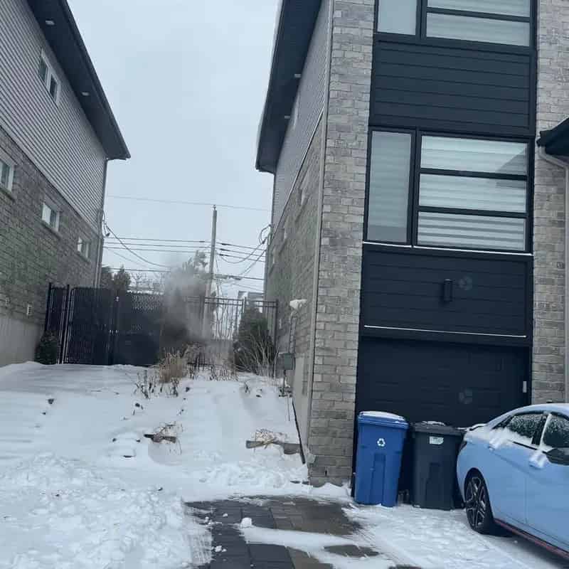 3 Bed 2 2 Bath House Near REM Fairview Mall Highway 40