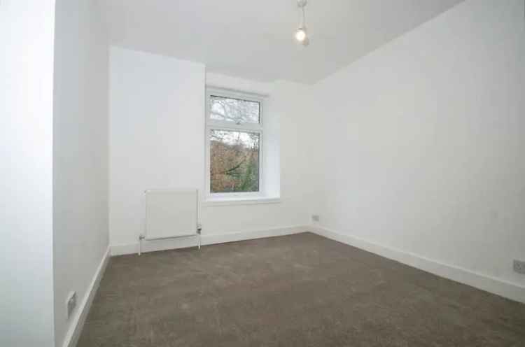 3 Bedroom Terraced House Near Schools and Transport