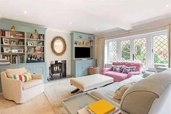 Mulberry Cottage Family Home with Cinema Room and Landscaped Gardens