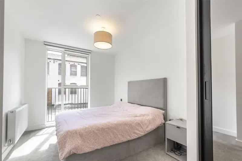 1 Bedroom Apartment for Sale in Snowhill Wharf