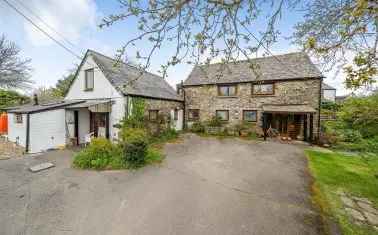 House For Sale in St. Columb Major, England