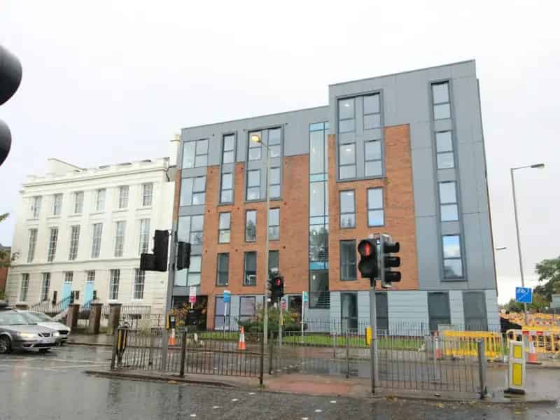 Furnished Studio Apartment Near Liverpool Womens Hospital