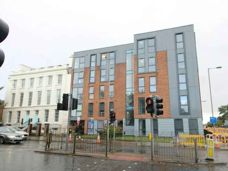 Furnished Studio Apartment Near Liverpool Womens Hospital