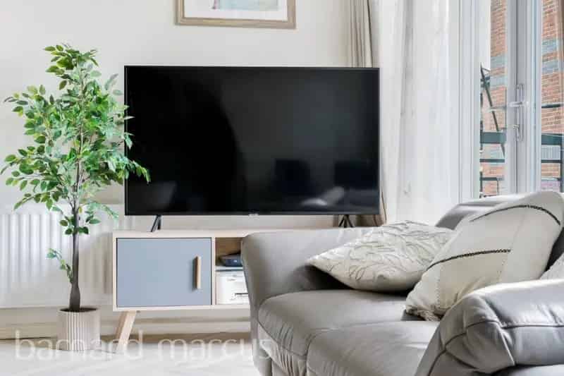 Flat For Sale , London, England