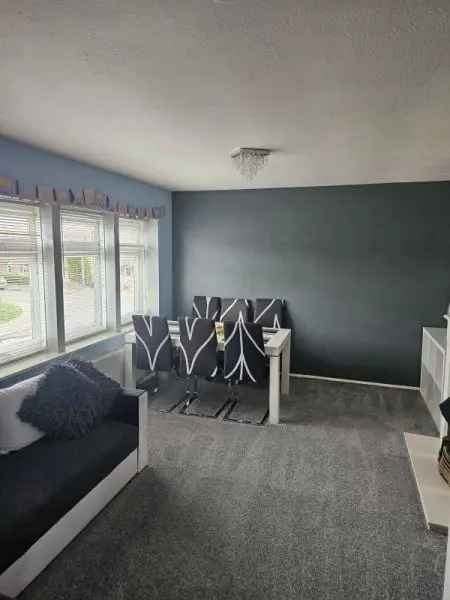 Flat For Rent in Colchester, England