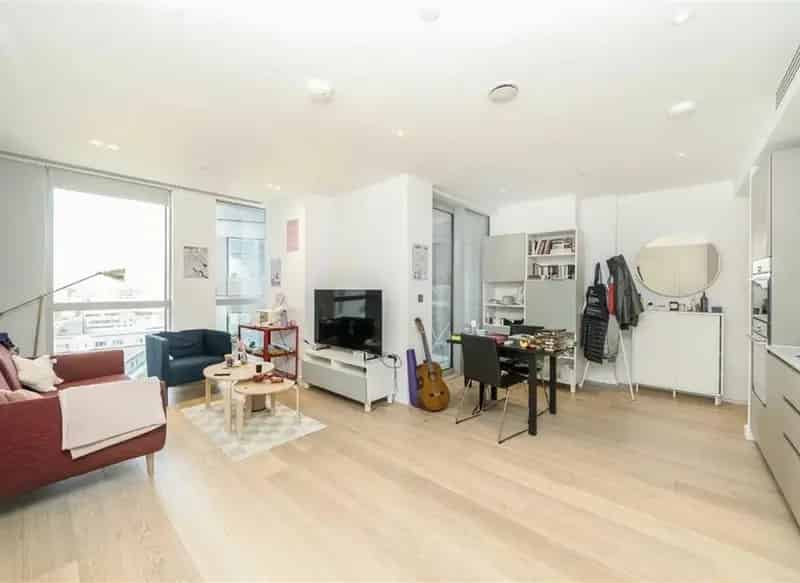 One Bedroom Apartment near Old Street Station with Amazing Amenities